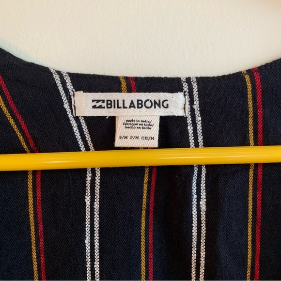 billabong SECRET TELLS wrap top. - Picture 6 of 7